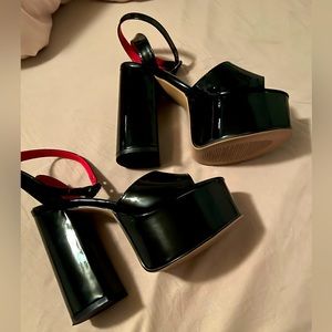 Lamoda Size 9 Black Patent Platform Heels